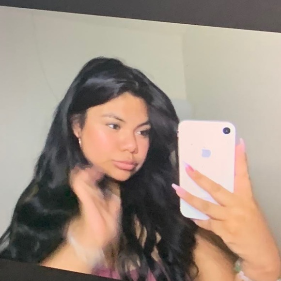 Meet your Posher, Kimberly - Picture 3 of 4